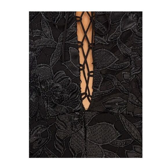 NICHOLAS Botanical Off Shoulder Midi Lace Bell Sleeve Dress - Picture 6 of 9